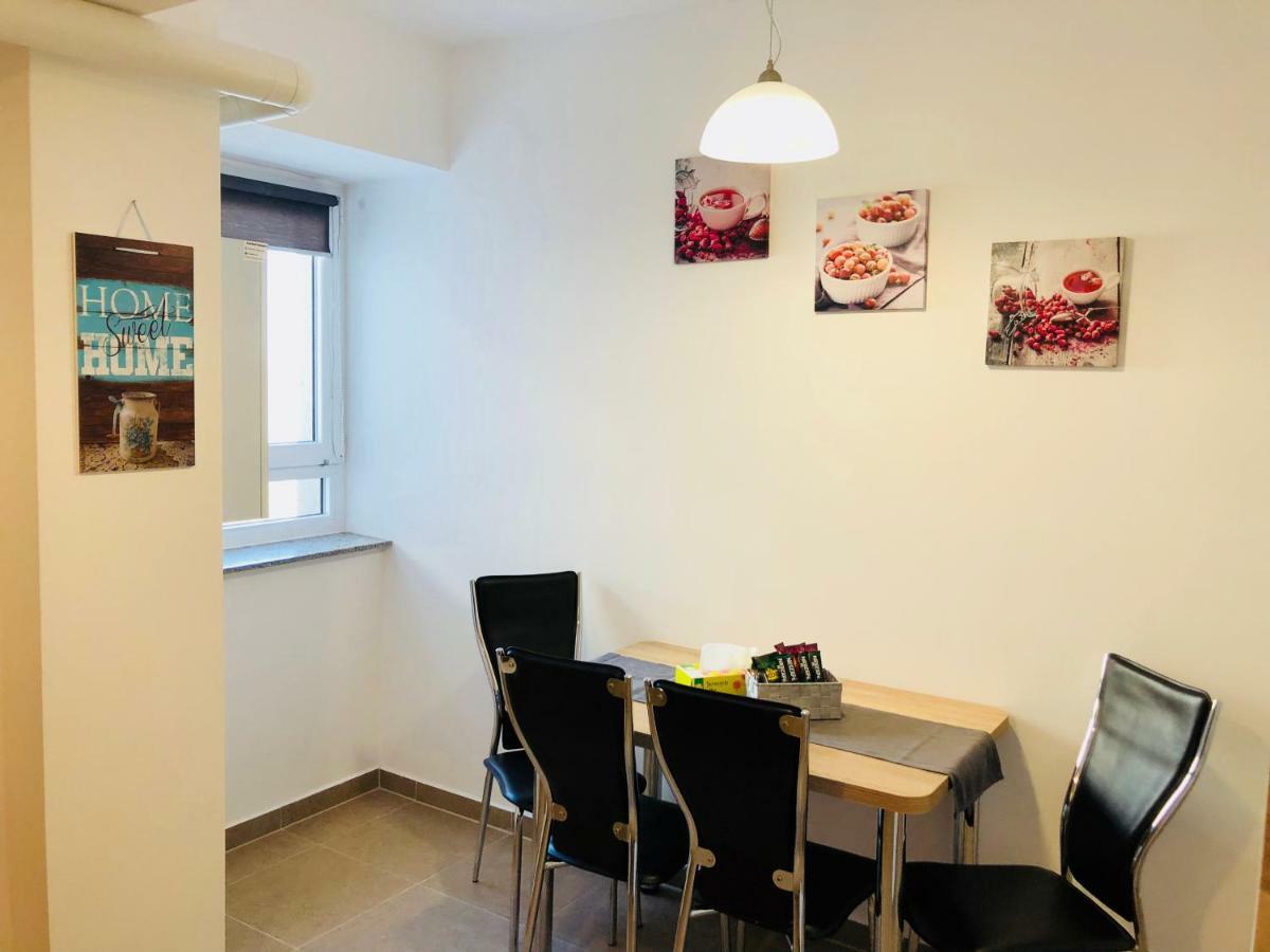 Eme Apartments Brasov Ngoại thất bức ảnh