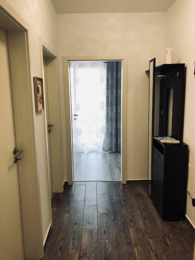 Eme Apartments Brasov Ngoại thất bức ảnh