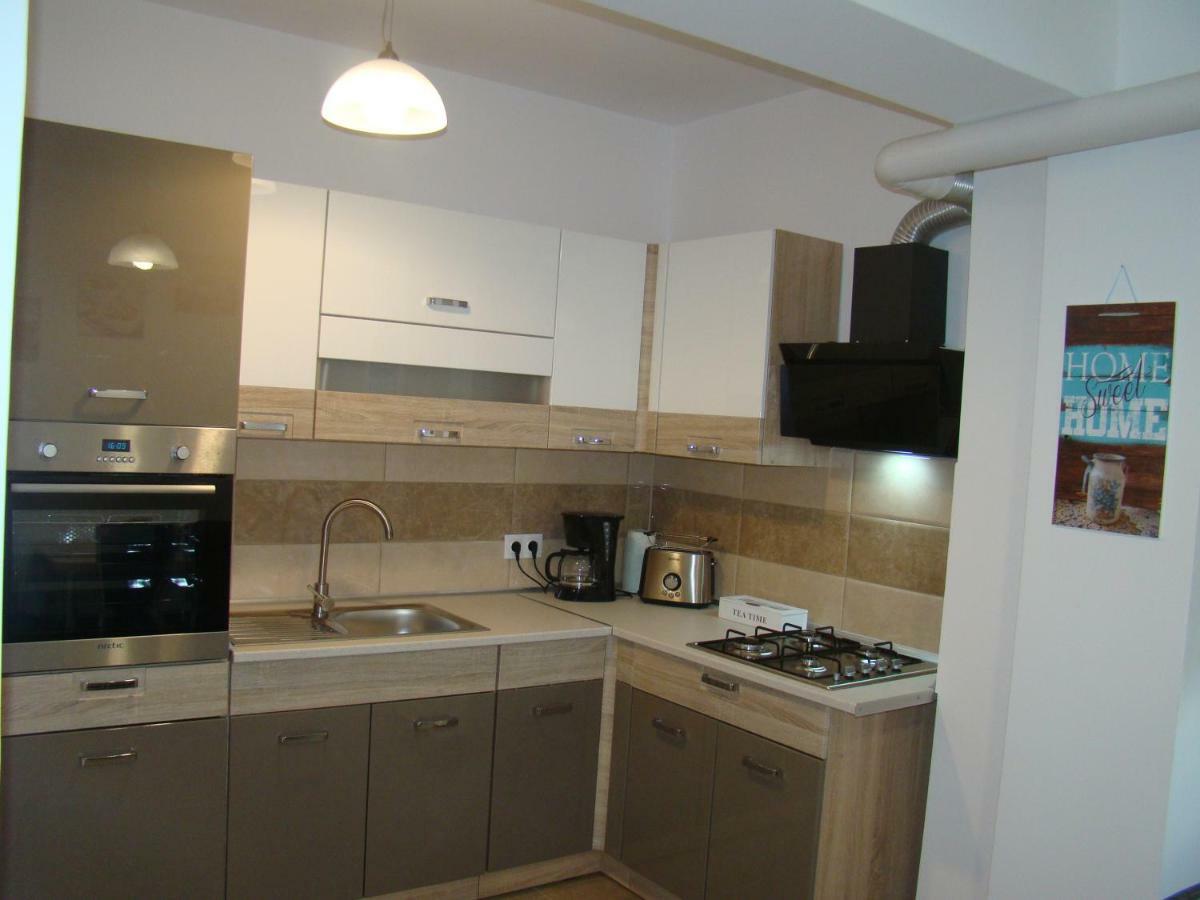 Eme Apartments Brasov Ngoại thất bức ảnh